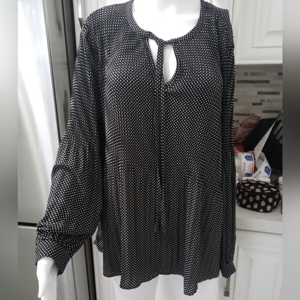 Adrianna Papell long puff sleeve Pleated polka dot blouse tie V Neck XL